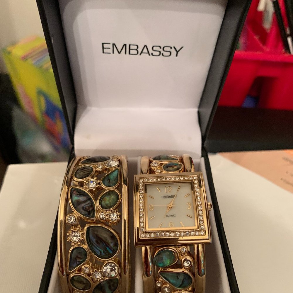 VTG EMBASSY BY GRUEN Watch/Cuff Bracelet